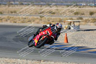 media/Jan-09-2022-SoCal Trackdays (Sun) [[2b1fec8404]]/Turn 11 (935am)/